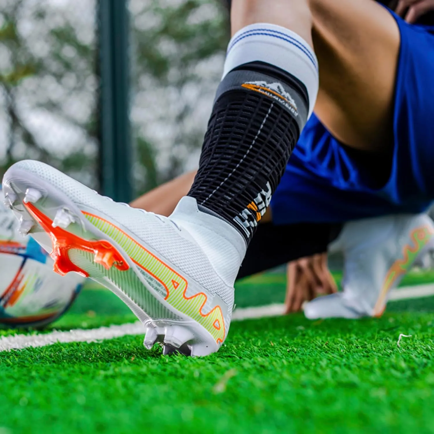Adult Soccer Cleats Men-High-Tops Slip-On Lace Up Football Shoes for Youth Soccer Shoes Indoor Outdoor AG FG