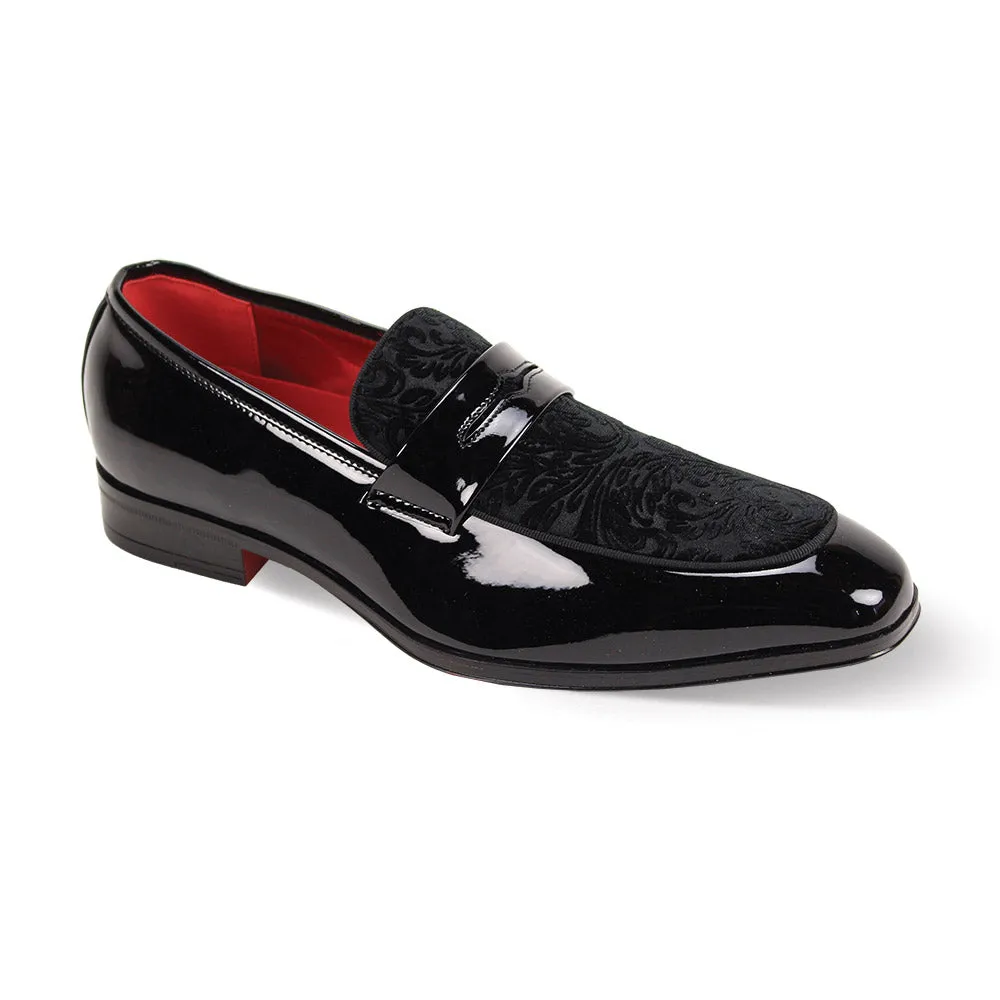 After midnight Patent leather slip on shoes