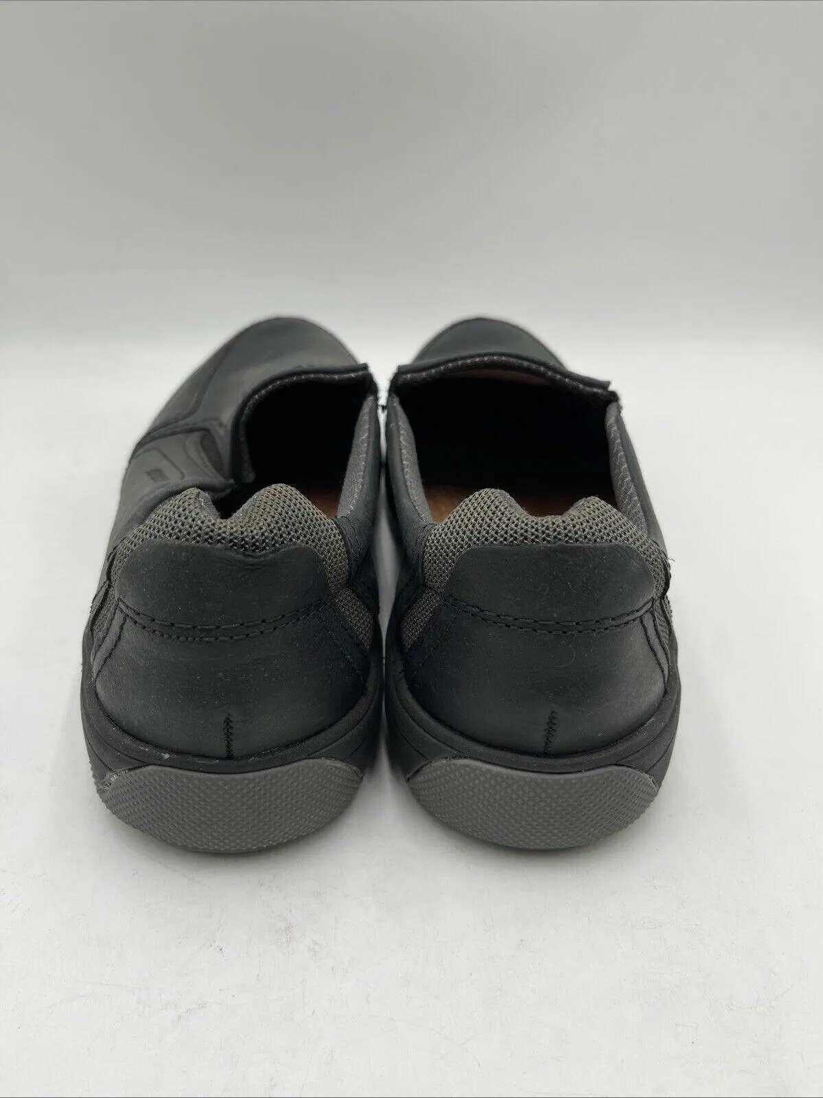 Baretraps JARRED Black Leather Slip On Round Toe Casual Loafers Mens Size 10.5M - Very Good
