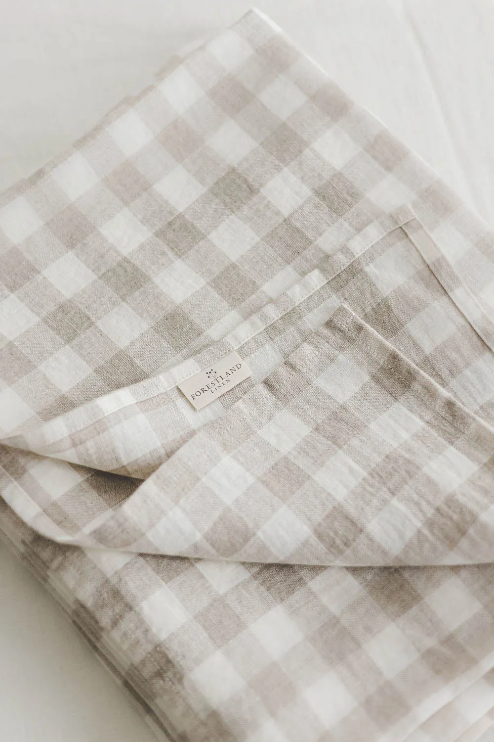 Checkered linen flat sheet