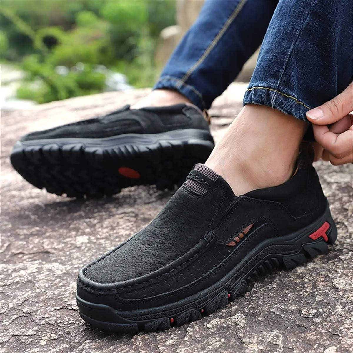 CHICLOVEY Men's Slip-on Hiking Shoes Leather Casual Outdoor Walking Sneaker