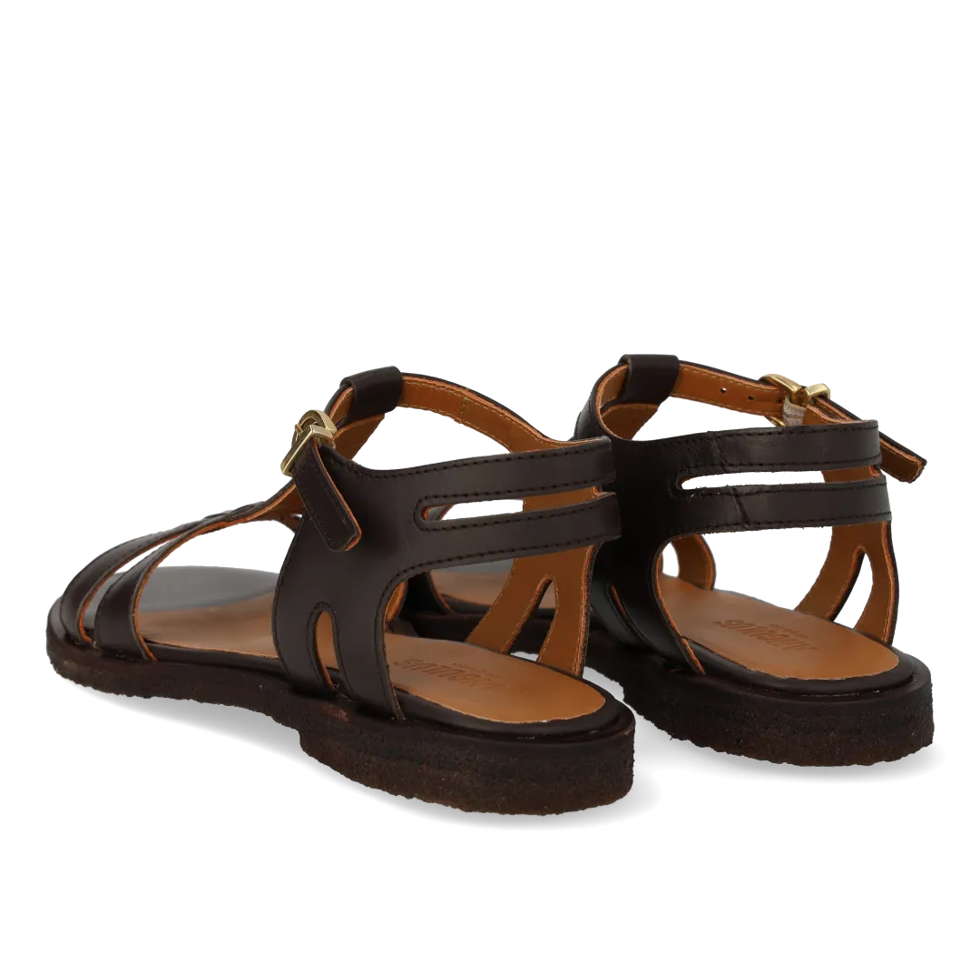 Classic strappy sandal