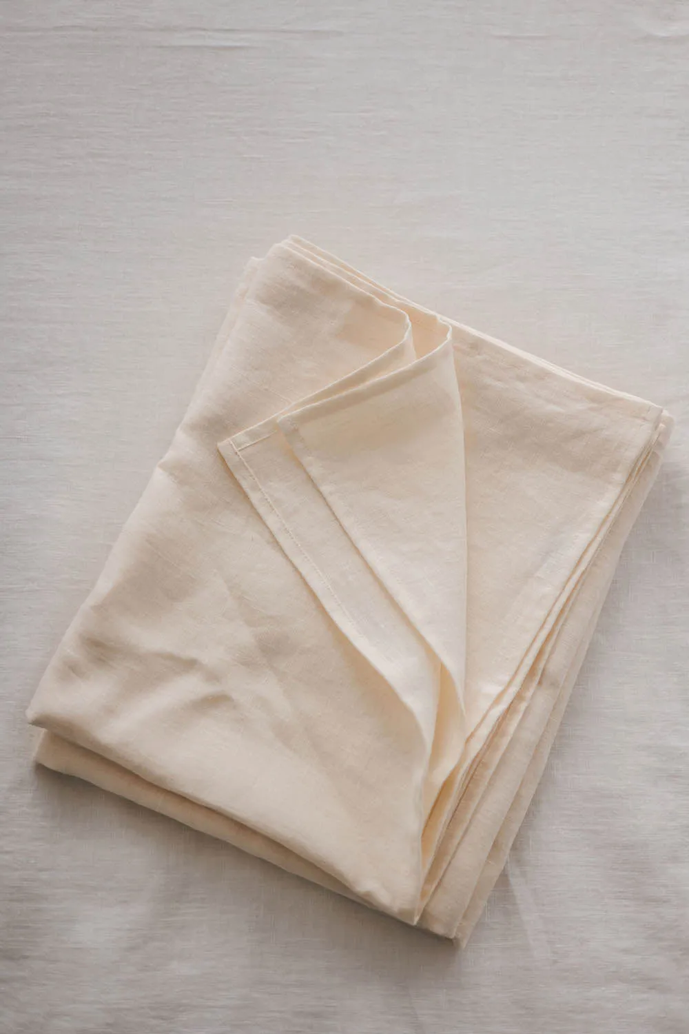 Cream linen flat sheet