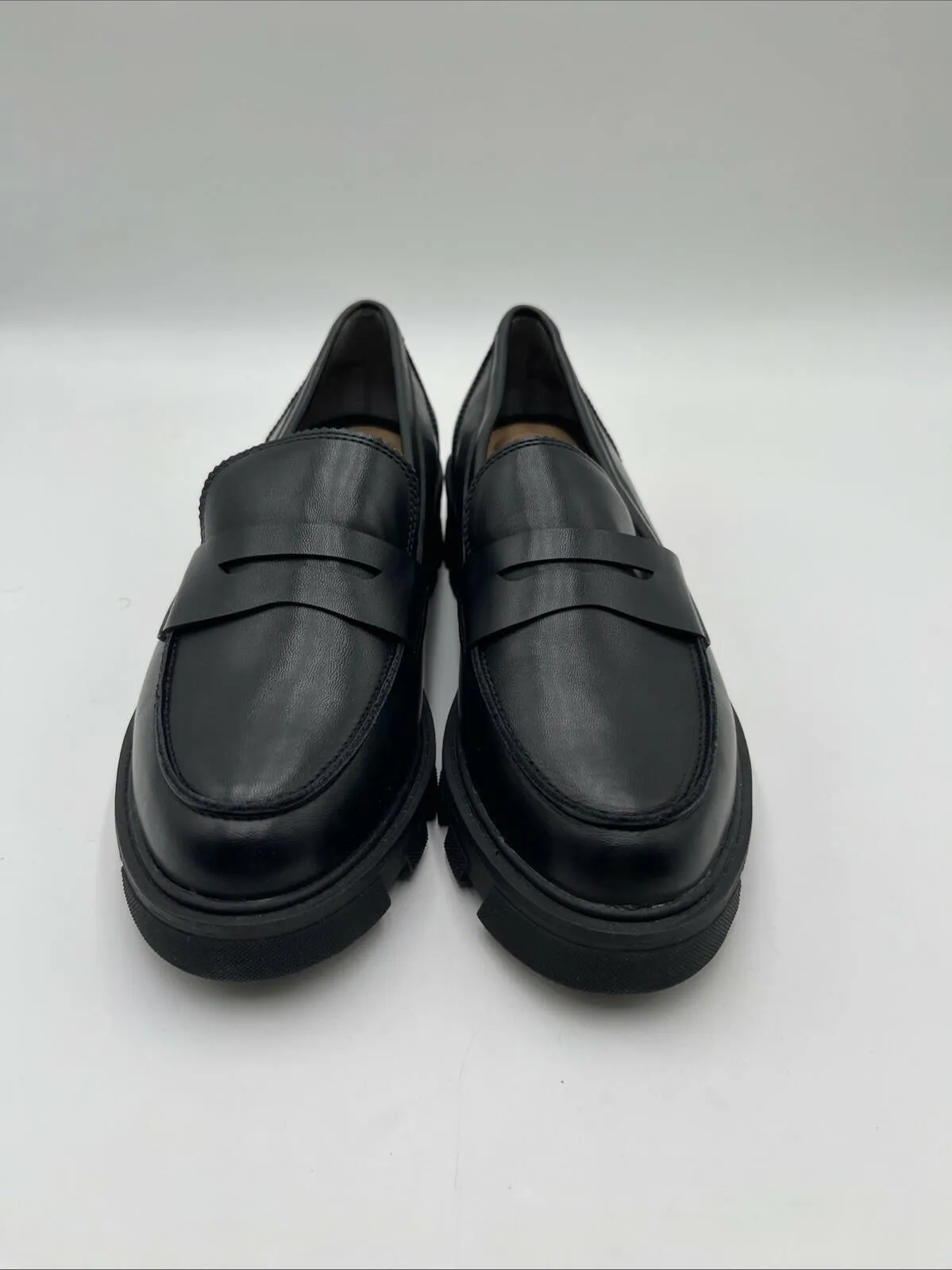 Crown Vintage Women's Lane Loafers Black Size 9M - Very Good
