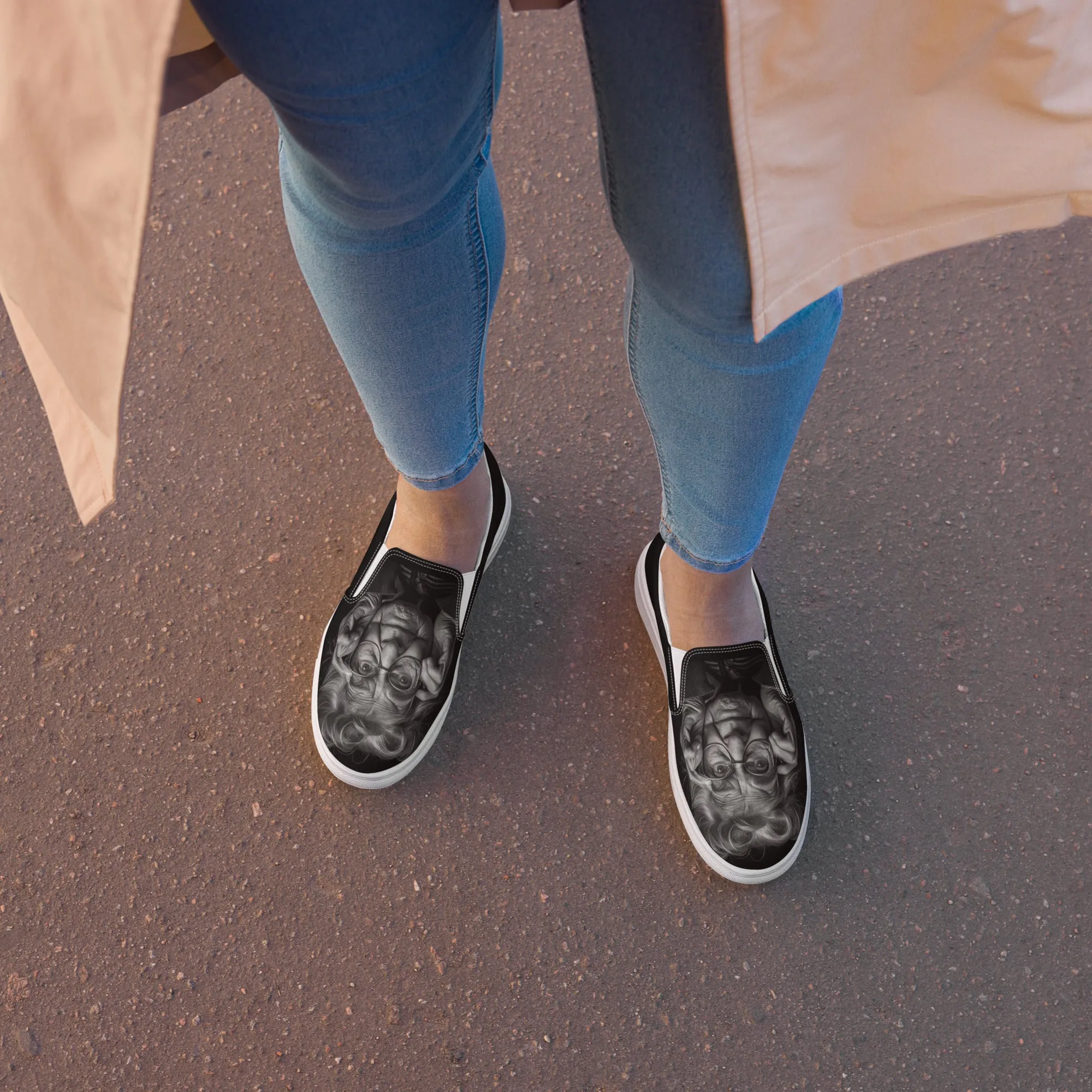 Graceful Glance Women’s slip-on canvas shoes