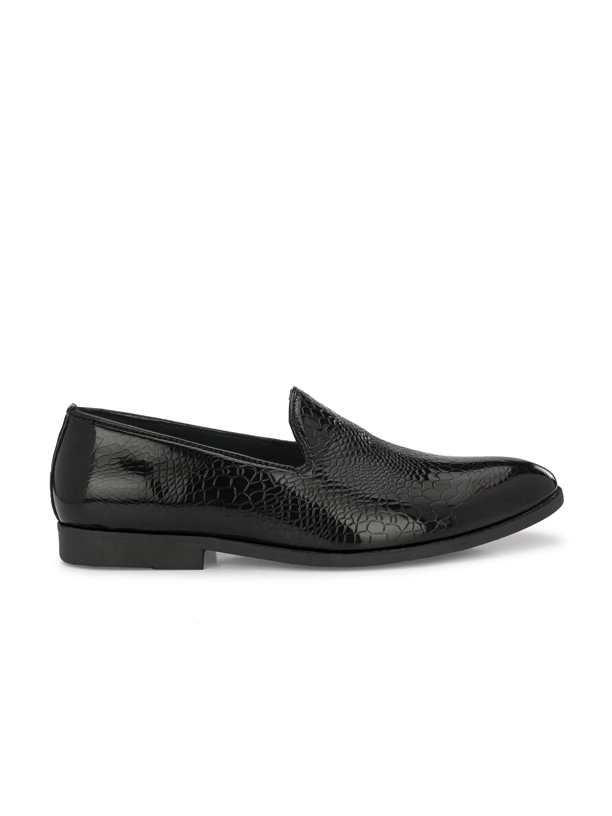 Guava Men's Black Slip On Semi Formal Shoes (GV15JA823)
