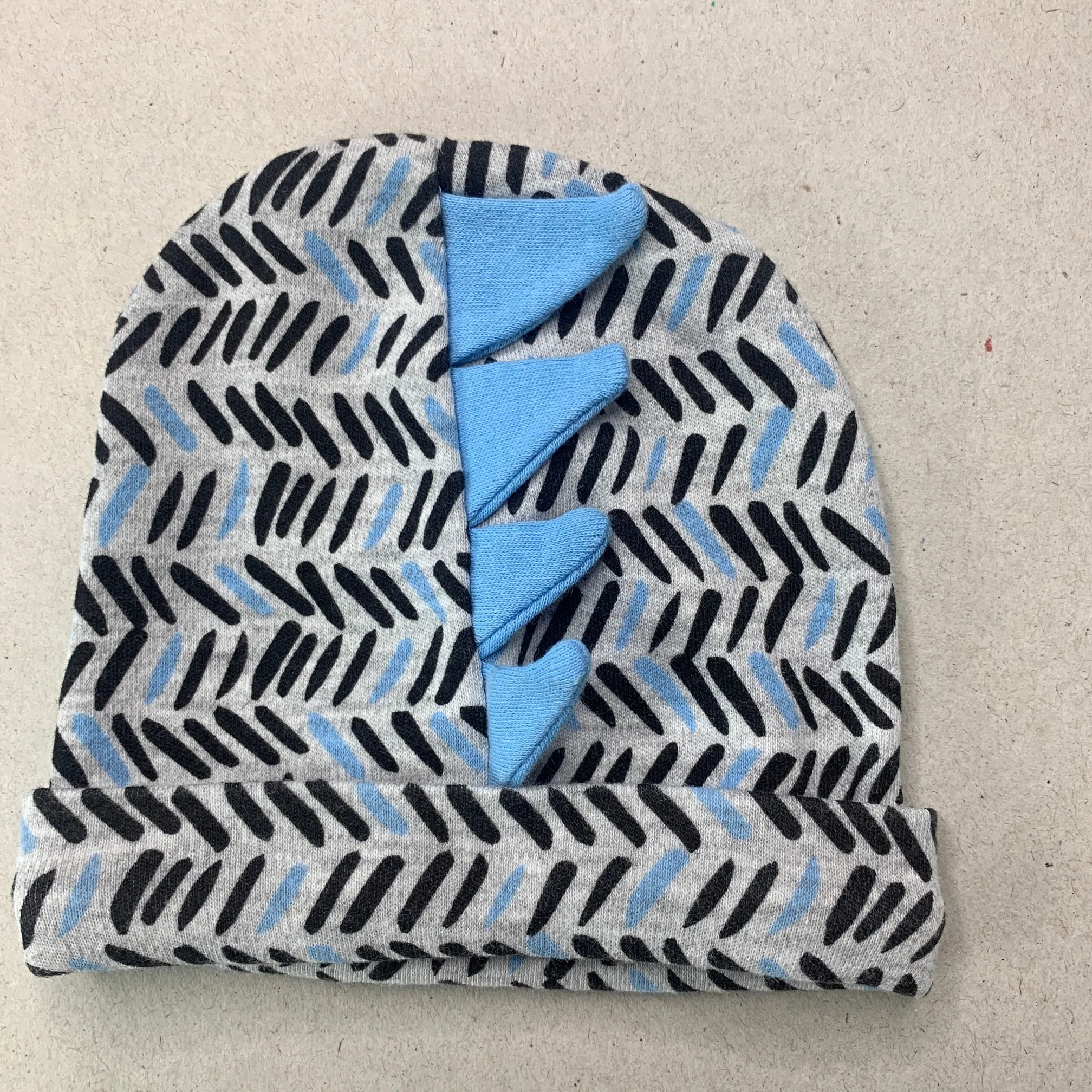 lightweight hat / beanie, size 0000, Pre-loved