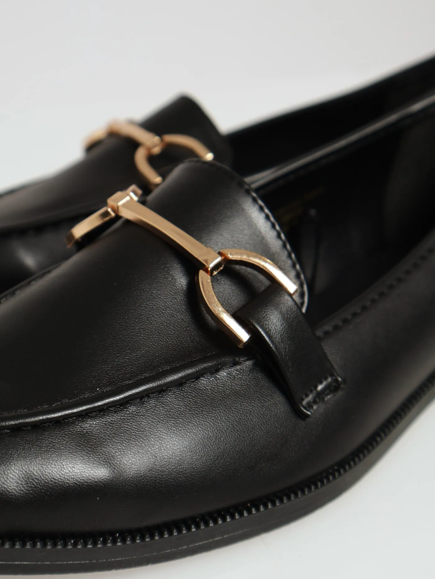 Loafer With Trim - Black