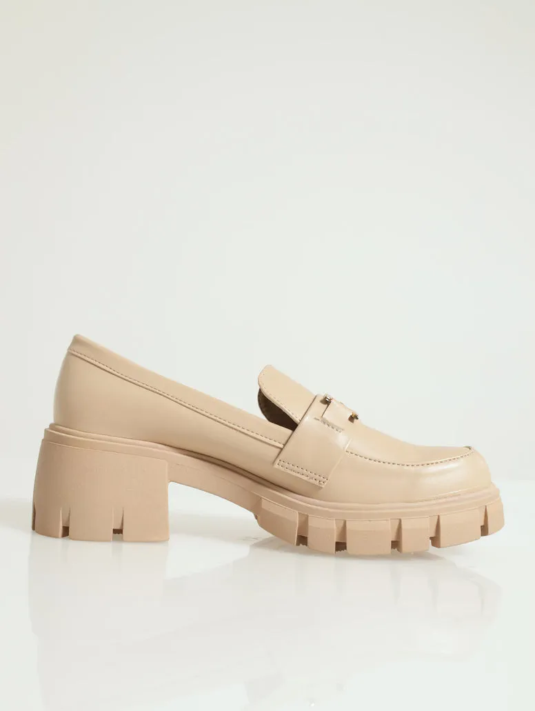 Matte Pu Chunky Loafer With Link Trim - Natural