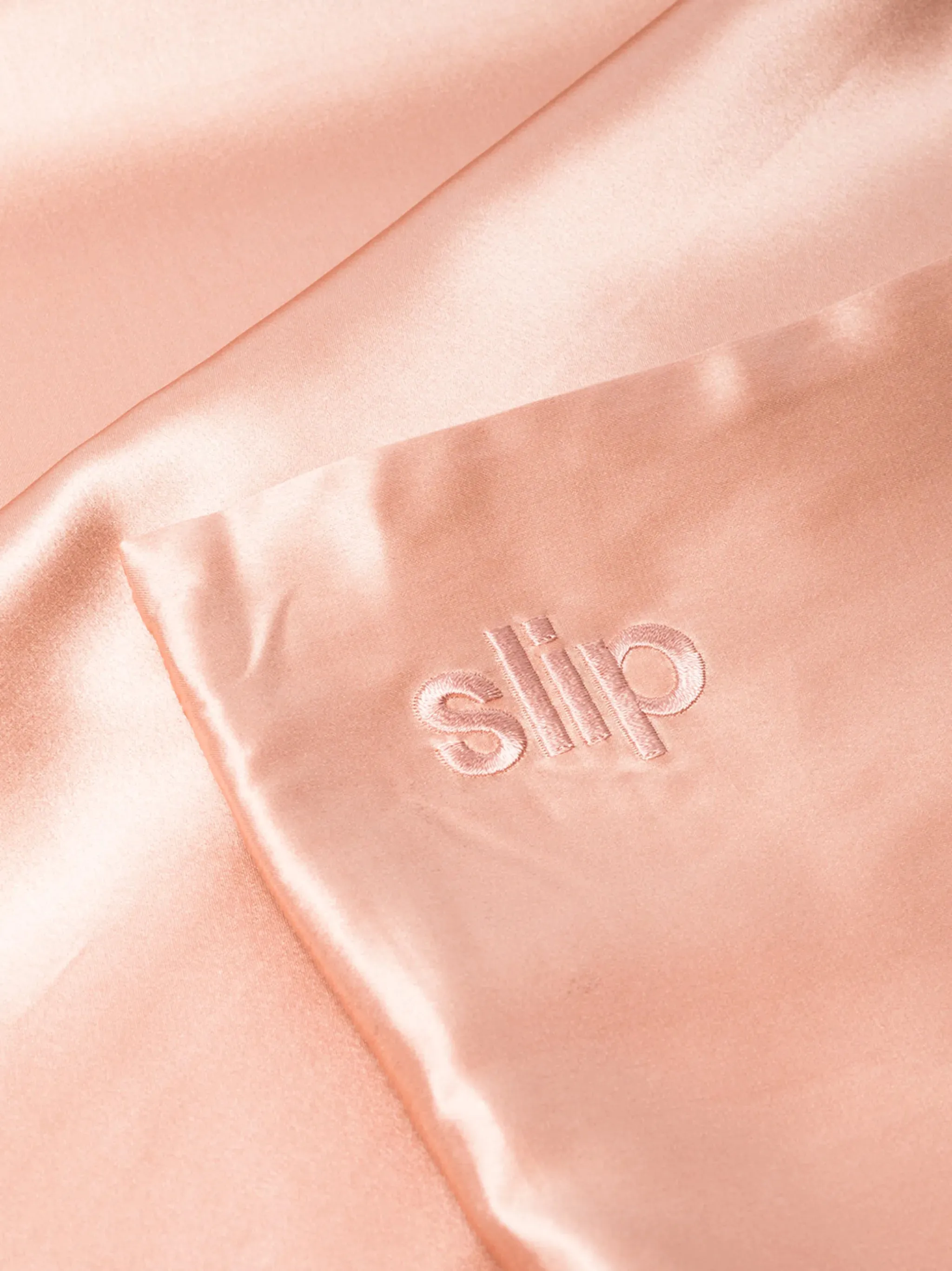 pillowcase Guaranteed protection High-trust silk logo embroidered