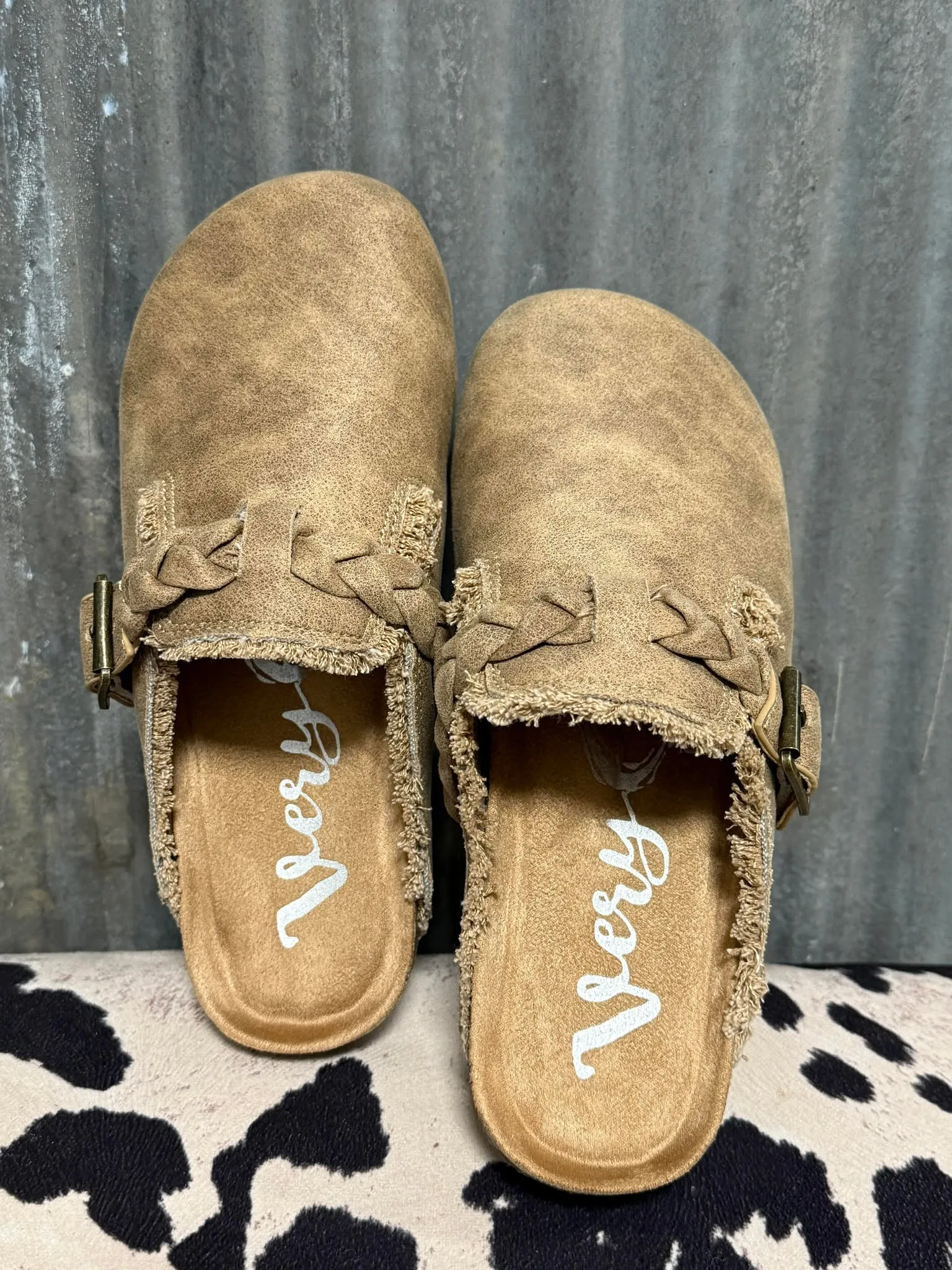 ROAM FREE SLIP ON CLOGS
