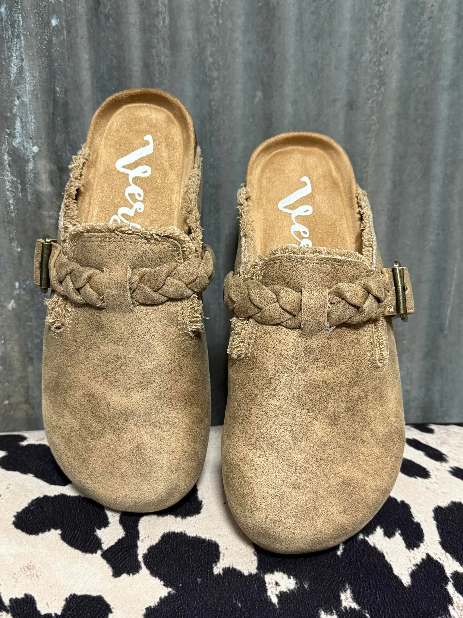 ROAM FREE SLIP ON CLOGS