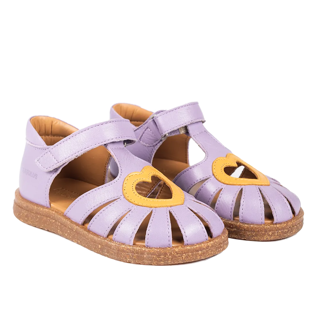 Sandal with contrast heart