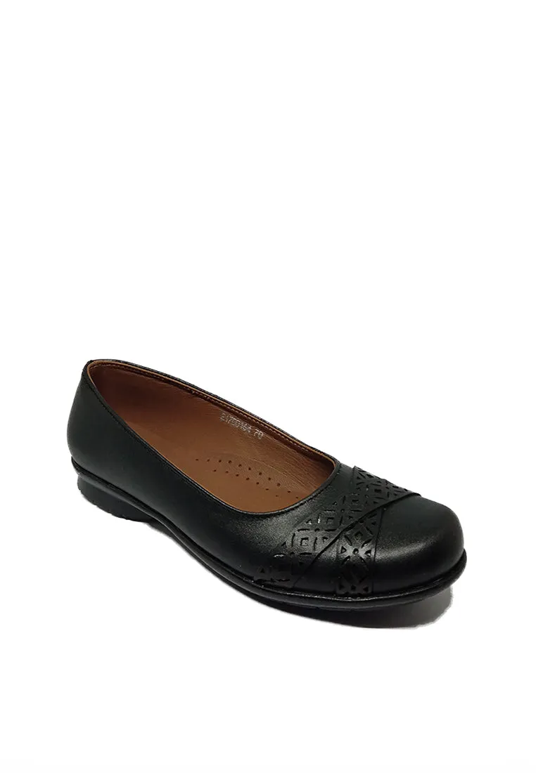 SLIP ON BLACK SHOES