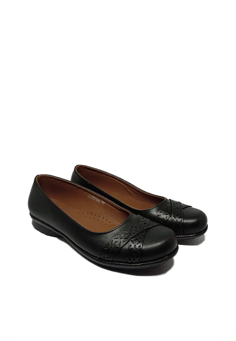 SLIP ON BLACK SHOES