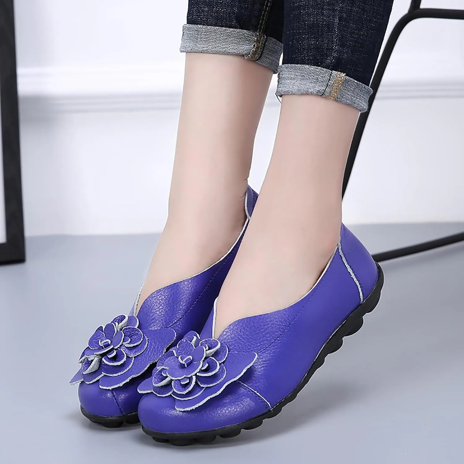 Solaud Women's Comfortable Loafers Soft Slip on Casual Round Toe Moccasins Driving Flats Work Walking Shoes