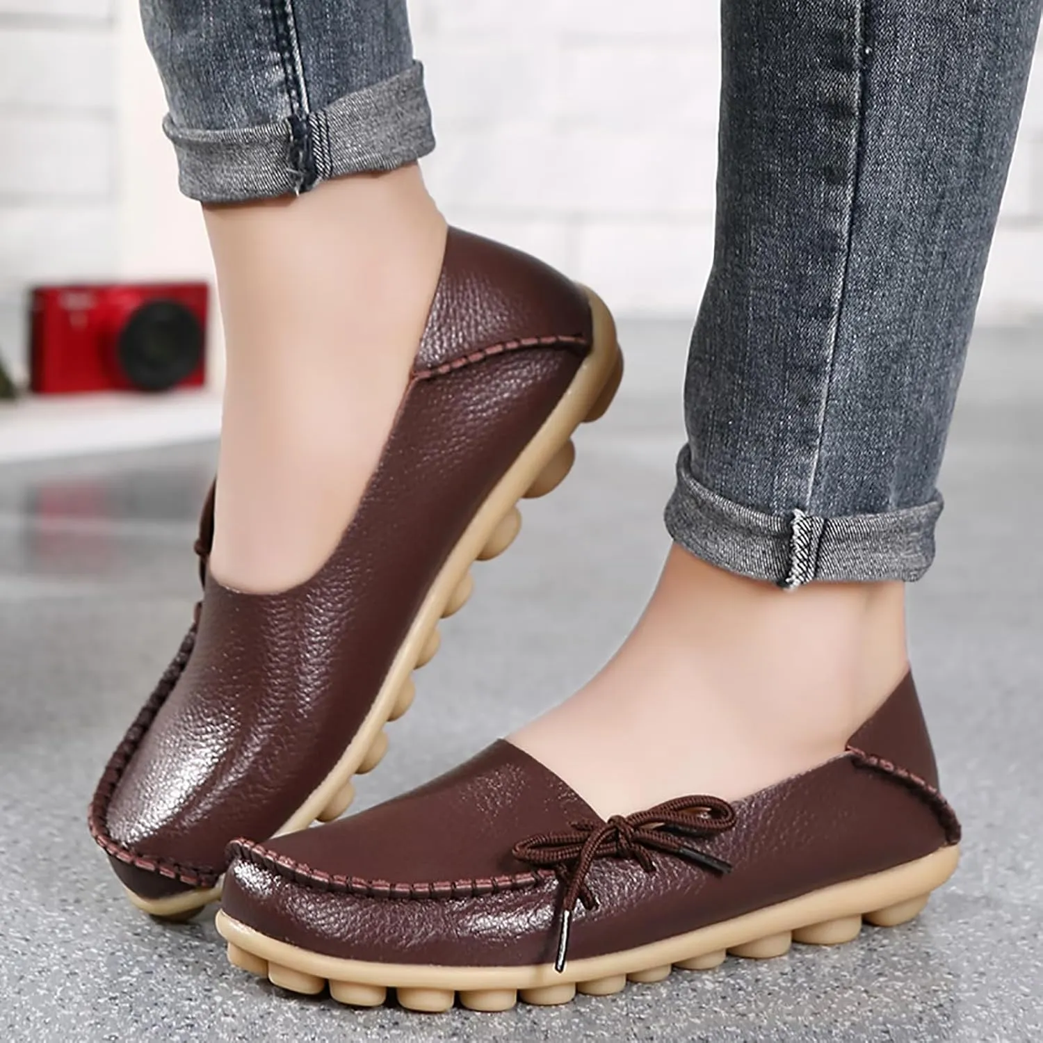 Solaud Women's Driving Moccasins Loafers Casual Round Toe Soft Comfortable Leather Loafers Breathable Slip On Walking Shoes