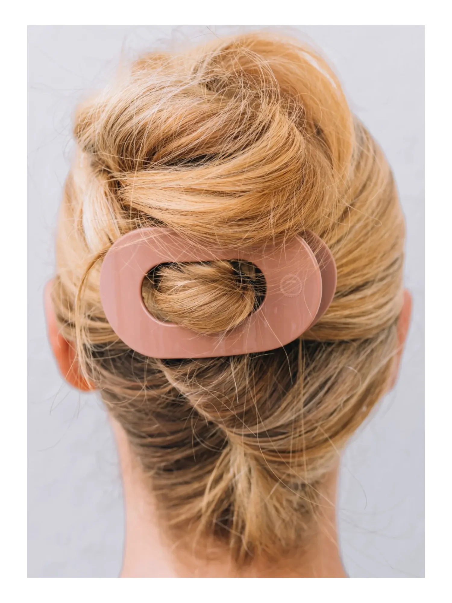 Teleties Flat Round Medium Hair Clip - Mocha Mousse