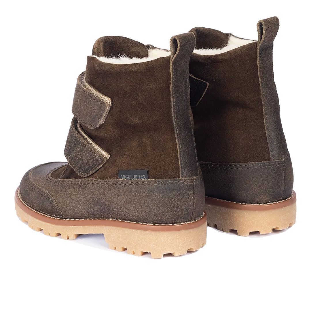 TEX-boot with wool lining and durable detailing