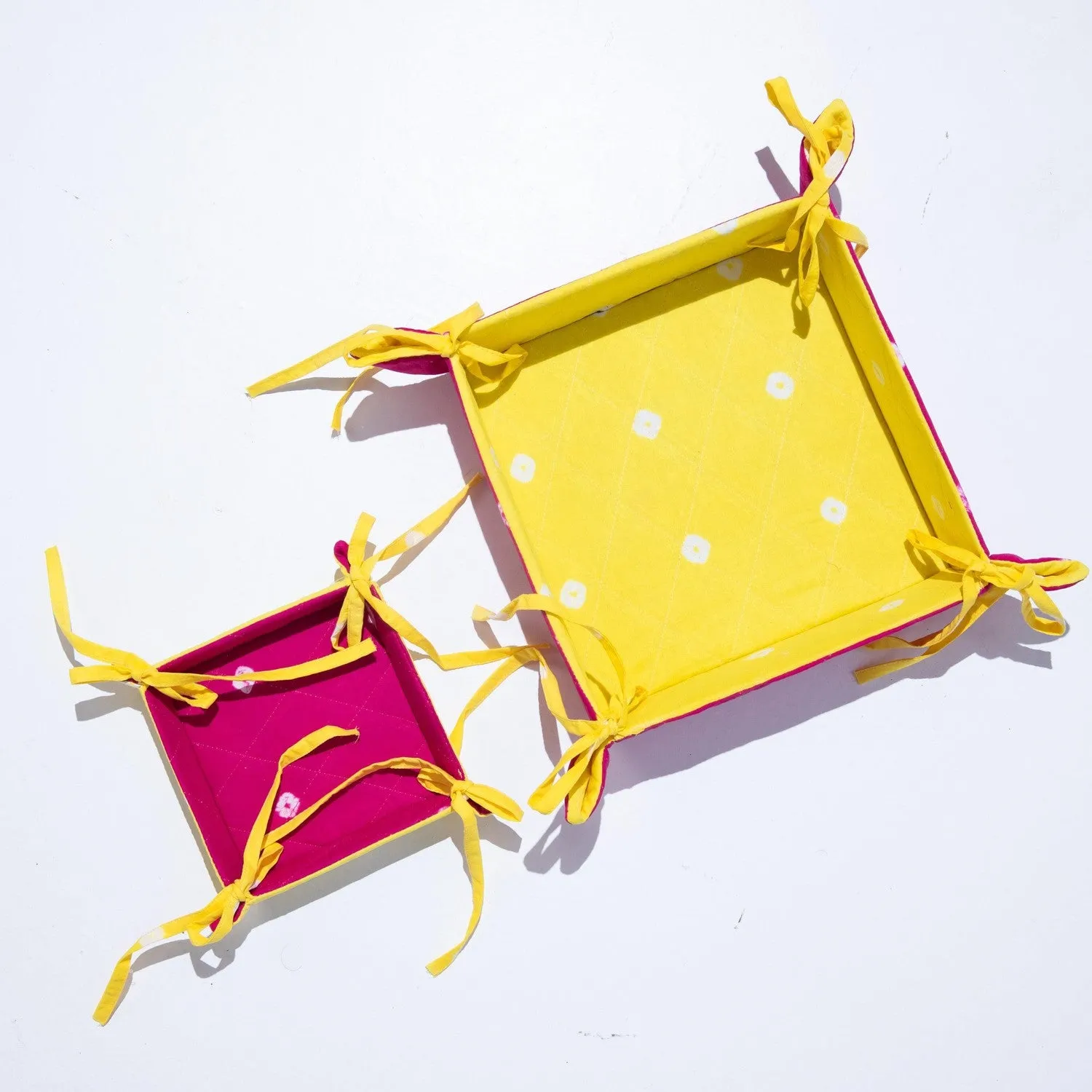Yellow and Pink Bandhani Foldable Reversible Tray